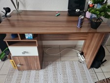 Schreibtisch Zu Verkaufen